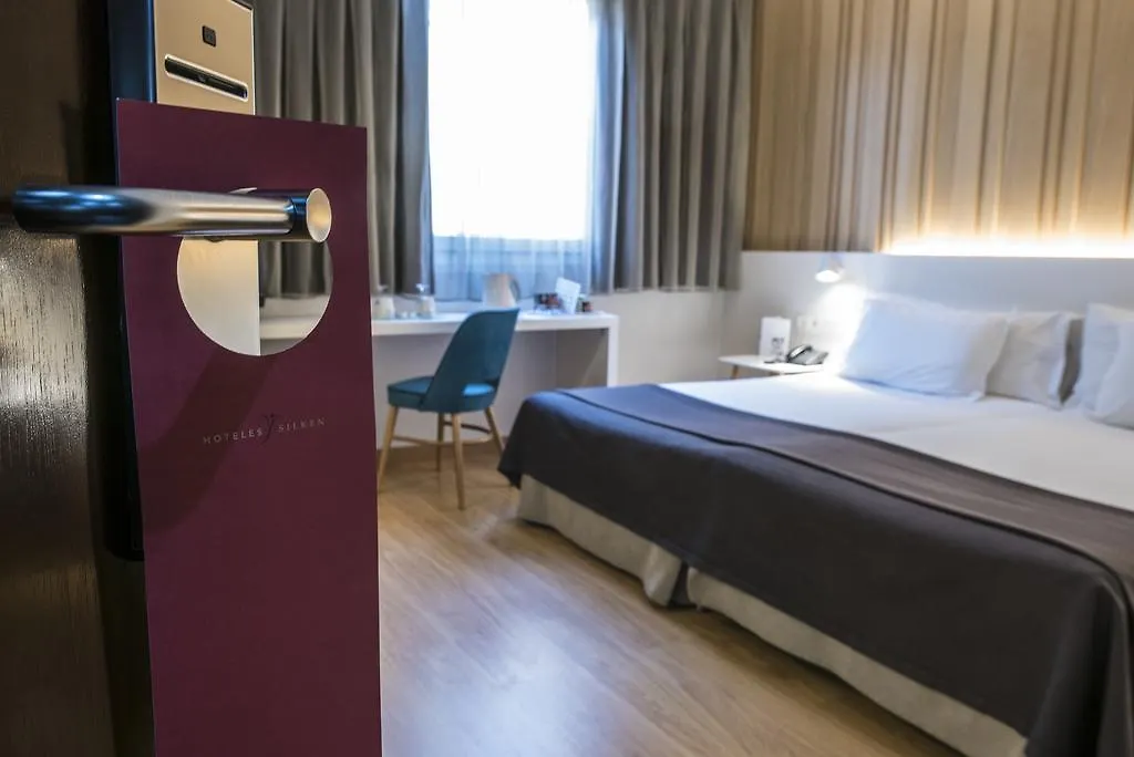 Silken Ramblas Barcelona 4*,